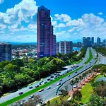 Narrowneck Court Holiday Apartments