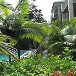 Bila Vista Kirra Beachside Apartments
