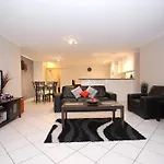 Moorings On Cavill Surfers Paradise