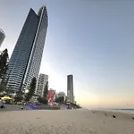 Beachside Modern Apartment In The Heart Of Surfers Paradise -Free Parking