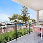 Driftwood Apartments In Surfers Paradise - Privately Managed