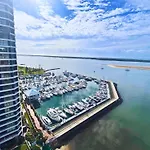 Broadwater Shores Waterfront Apartments