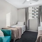 Beachfront Two Bedroom Broadbeach Apartment - Coasthm