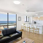 Palm Beach Side 2 Bedroom Apartment