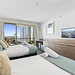 Modern Twin Units In Surfers Paradise - Q Stay