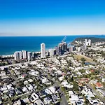 Burleigh Waters Beach Home