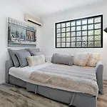 Pets Paradise - Top Location With Free Parking