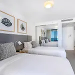 Seabreeze - 18Th Floor Oracle