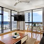 Surfers Paradise Beachcomber