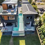 Brand New Modern 8 Bedroom Villa In City Centre - Heated Modern Infinity Pool