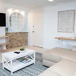 Pacific Plaza Apartments