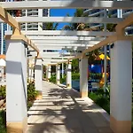 Chevron Renaissance - Low Floor - Self Contained & Privately Managed