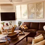 Breakers North Absolute Beachfront Apartments - Official