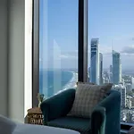 Oceanfront Escape 2 Beds Home With Pool And Carpark