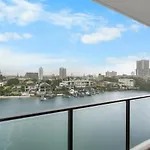 The Haven - Brand New Riverview 2Br With Parking Pool Gym At Surfers Paradise