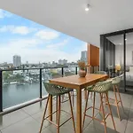 The Haven - Brand New Riverview 2Br With Parking Pool Gym At Surfers Paradise