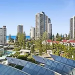 Scenic 2-Bed With Pool, Gym & Secure Parking