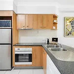 Broadbeach 1-Bed With Pools, Gym & Secure Parking