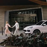 The Langham, Gold Coast And Jewel Residences