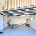 Brand New Large Luxury Villa