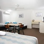Earls Court Motel and Apartments