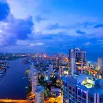 Circle On Cavill Sky High Ocean View Sub-Penthouses - Self Contained & Privately Managed - Wow Stay