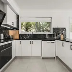 3Br Charming Home Near Malls Gym Parks And Nature