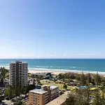 2 Bedroom Ocean-Viewing Apartment