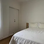 Cozy 2-Bedroom Unit ,5 Minutes Walk To Miami Beach