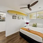 Beachfront Burleigh Getaway!
