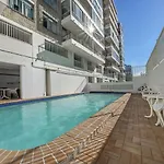 The Suntide - Beachfront 2Bedroom Unit At Central Surfers With Parking And Netflix