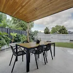 Chic 3Br In Gold Coast Steps From The Beach