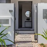 Luxe Capri 5Br Villa, Heated Pool, Steps To Beach