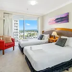 Ocean View 2-Bed With Pools, Spa, Sauna, Gym & Bbq