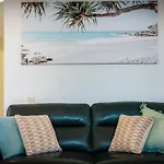 Carrington Getaway Ocean Views Wifi Parking