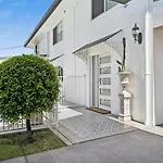 Sunbird Family Getaway - Sleeps