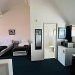 Enderley Gardens Resort