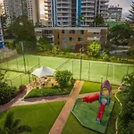 Peninsula Surfers Paradise - Hosted By Coastal Letting
