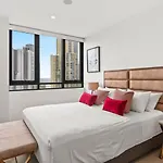 Family Friendly 2 Bedroom Apt With Ocean Views