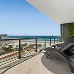 Modern Beachside Oasis 1Br Apartment Free Wi-Fi