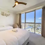 Sub-Penthouse 44Th Floor!