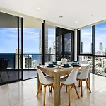 Ruby - 2 Bedroom Penthouse In Surfers Paradise!