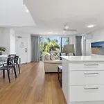 Diamond Beach 80