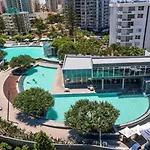 Luxury 3 Bedroom Apartment With Ocean Views - Coast Hm