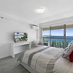Beachfront Luxury On Burleigh Hill Casa Del Mar