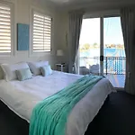 Broadbeach Waterfront Holiday House