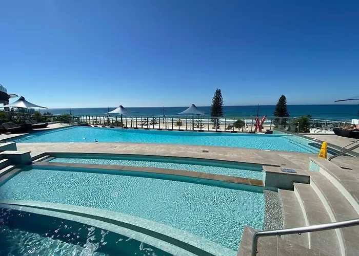 Beachfront Luxury In Soul Surfers Paradise 9Th