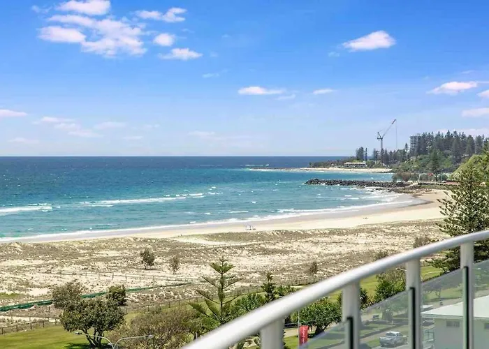 Beachfront Bliss, 3Br Kirra Oasis- Pool And Sauna