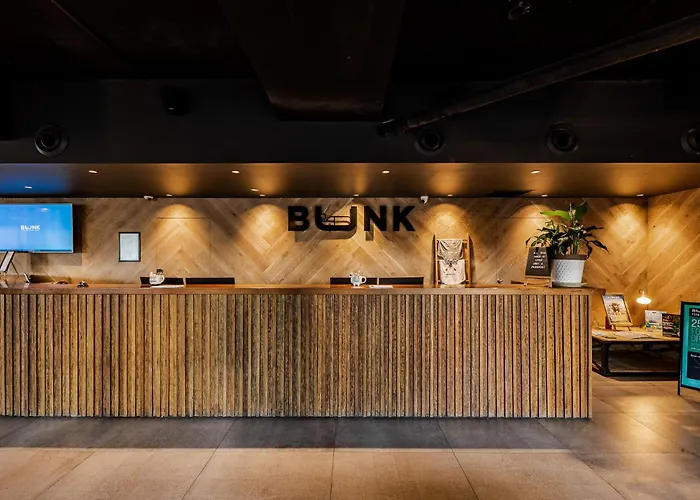 Bunk Surfers Paradise International Backpacker Hostel (Adults Only)