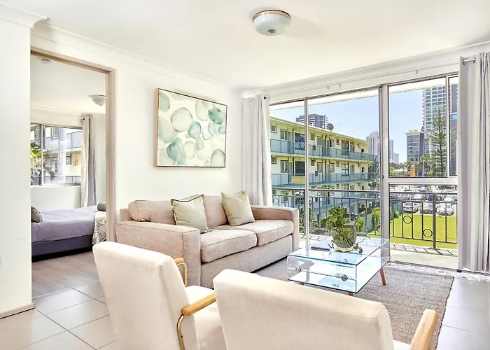 Affordable Accommodation In The Heart Of Surfers Paradise